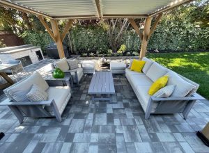 Modern patio area landscape design in Burlingame, CA.